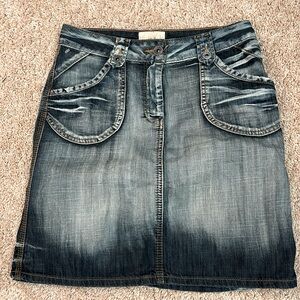 Blue acid washed size 6 denim skirt